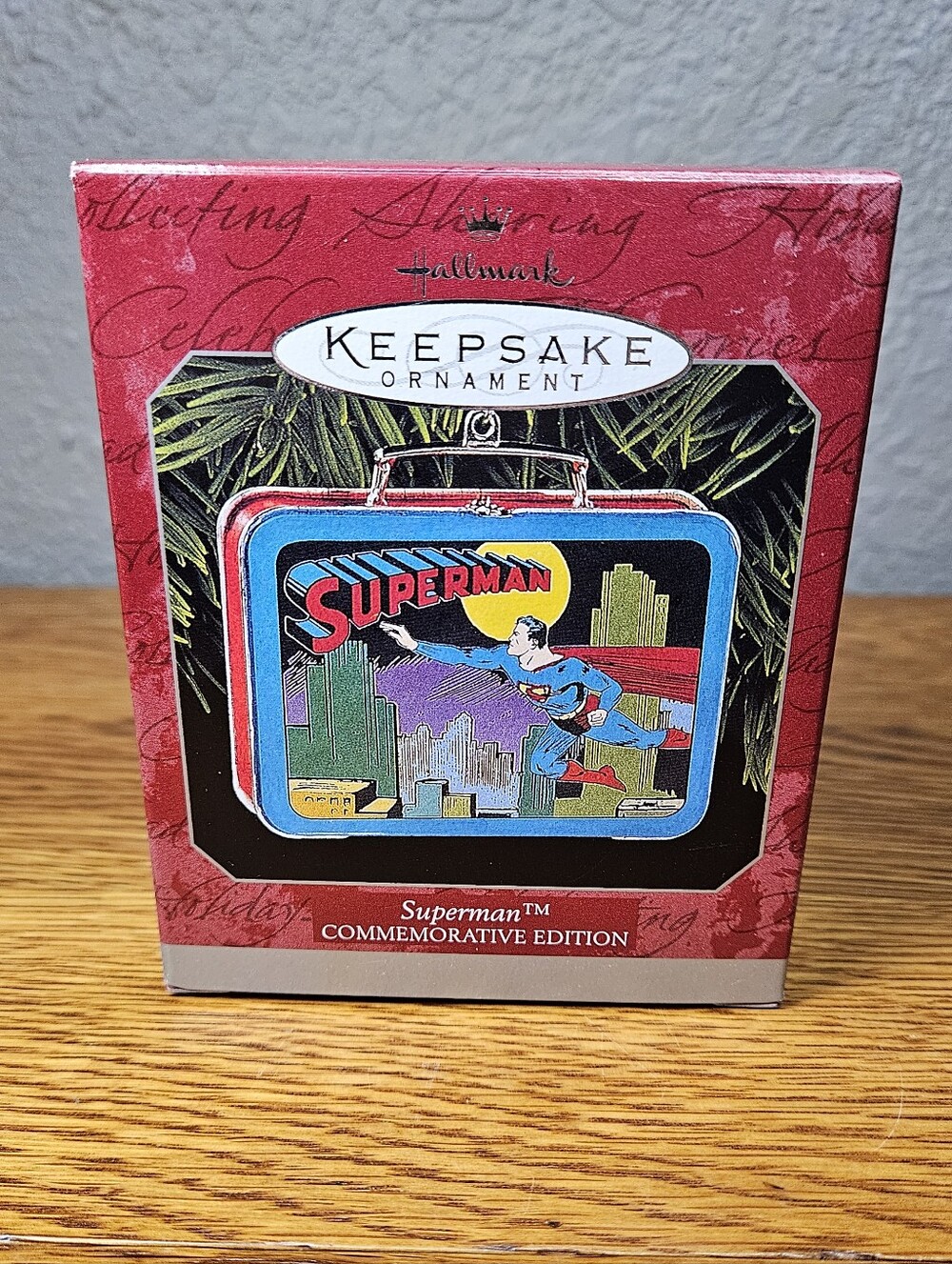 Hallmark Keepsake Ornament Superman Tin Lunchbox Commemorative Edition 1998